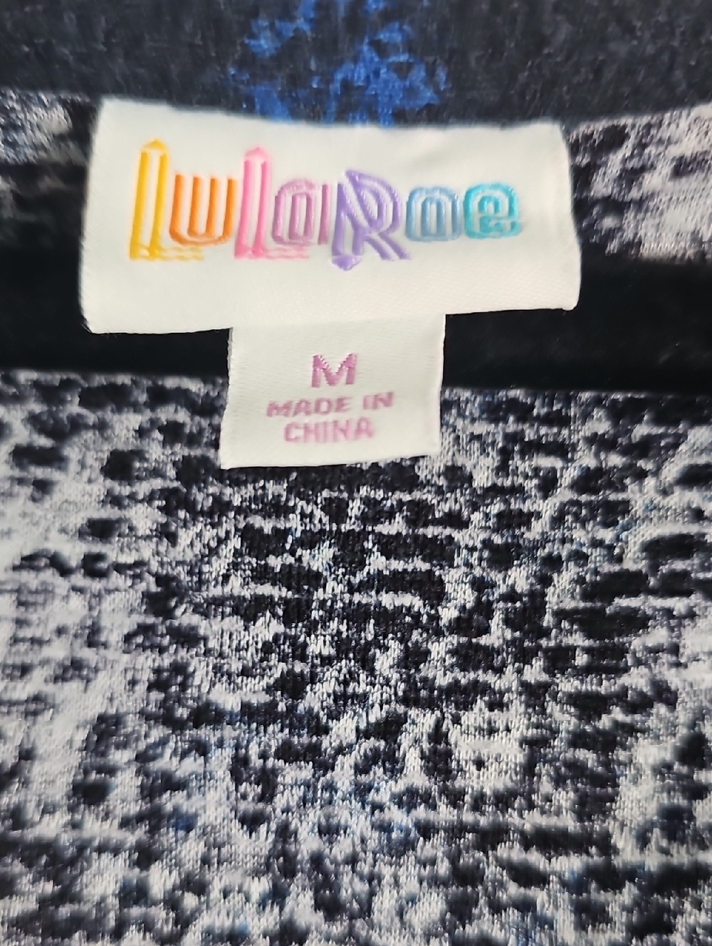 LuLaRoe Black Sleeveless V-Neck Top with Blue Print & Gold Zip - Picture 4 of 4